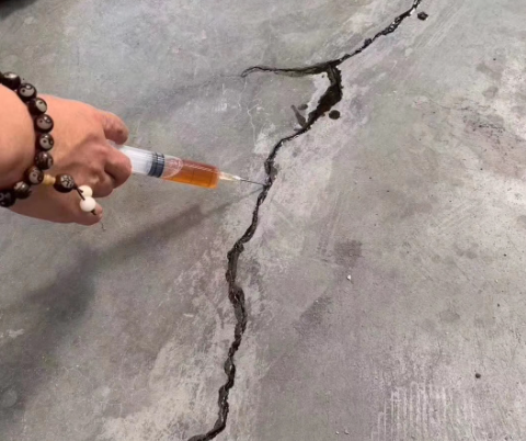 建湖混凝土裂缝修补技术详解​